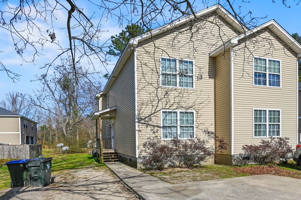 131 Boone Drive, Summerville, SC 29485