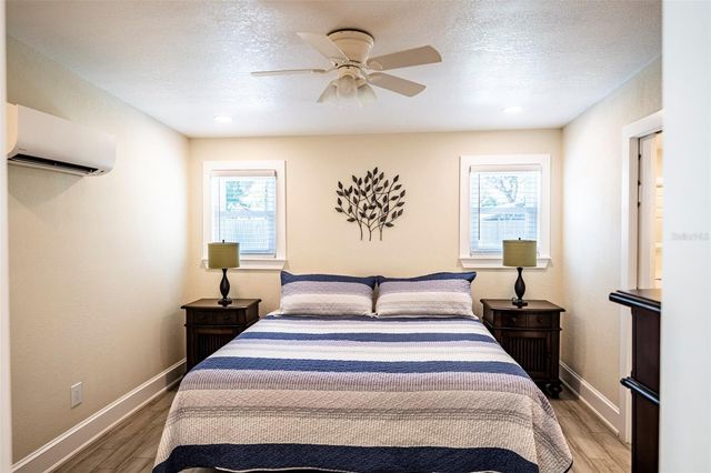 569 BAMBOO DRIVE S, St Petersburg, FL 33707