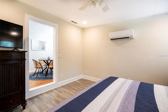 569 BAMBOO DRIVE S, St Petersburg, FL 33707