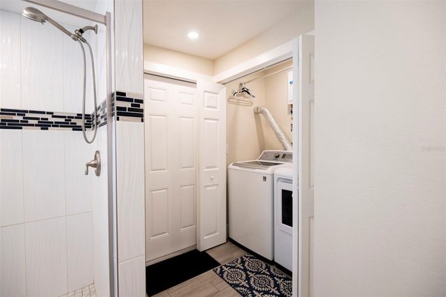 569 BAMBOO DRIVE S, St Petersburg, FL 33707