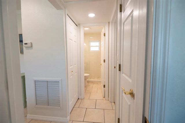 569 BAMBOO DRIVE S, St Petersburg, FL 33707