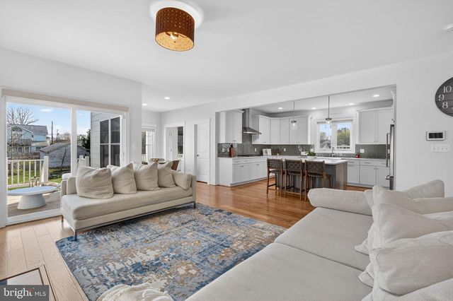1417 S NELSON ST, Arlington, VA 22204