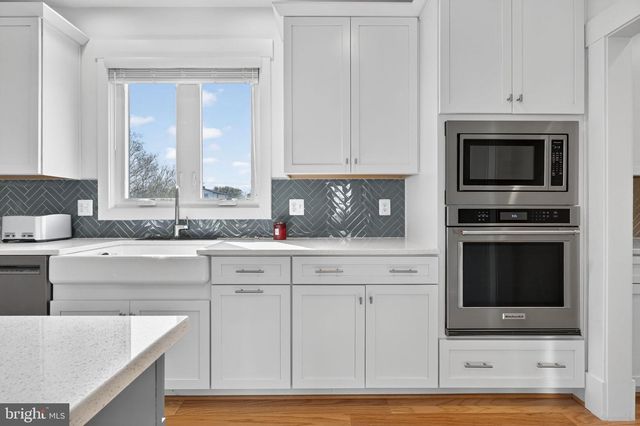 1417 S NELSON ST, Arlington, VA 22204