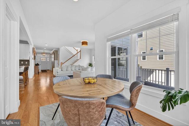 1417 S NELSON ST, Arlington, VA 22204