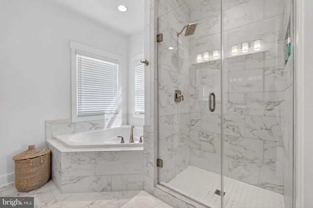 1417 S NELSON ST, Arlington, VA 22204