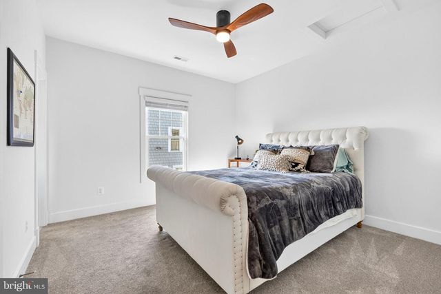 1417 S NELSON ST, Arlington, VA 22204