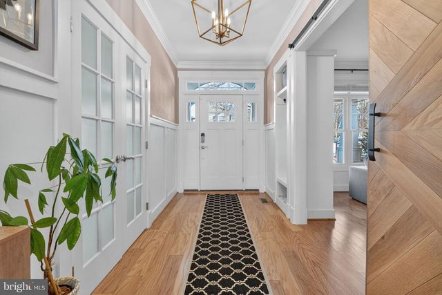 1417 S NELSON ST, Arlington, VA 22204