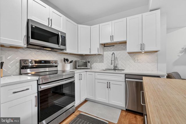 1417 S NELSON ST, Arlington, VA 22204