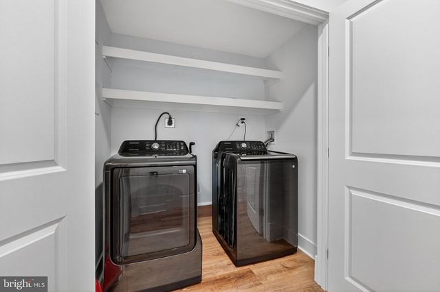 1417 S NELSON ST, Arlington, VA 22204