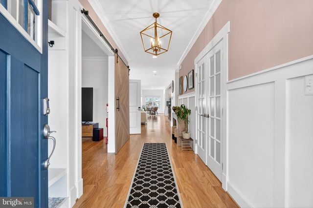 1417 S NELSON ST, Arlington, VA 22204