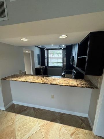 3540 Whitehall Drive 202, West Palm Beach, FL 33401