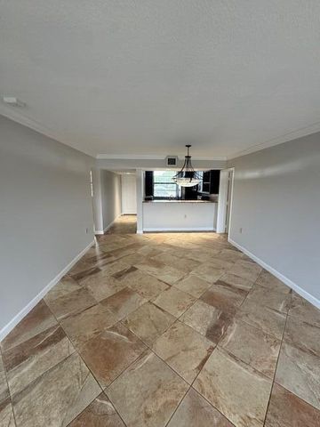 3540 Whitehall Drive 202, West Palm Beach, FL 33401