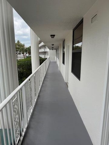 3540 Whitehall Drive 202, West Palm Beach, FL 33401
