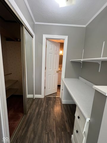 6238 E Southport Road, Indianapolis, IN 46237