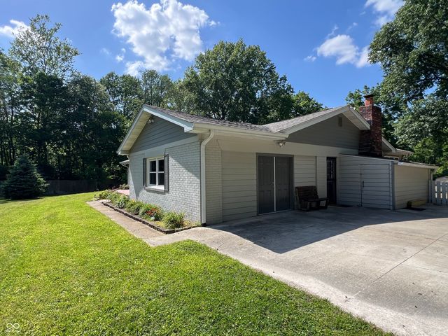 6238 E Southport Road, Indianapolis, IN 46237