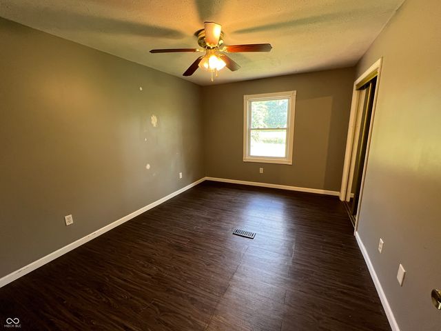 6238 E Southport Road, Indianapolis, IN 46237