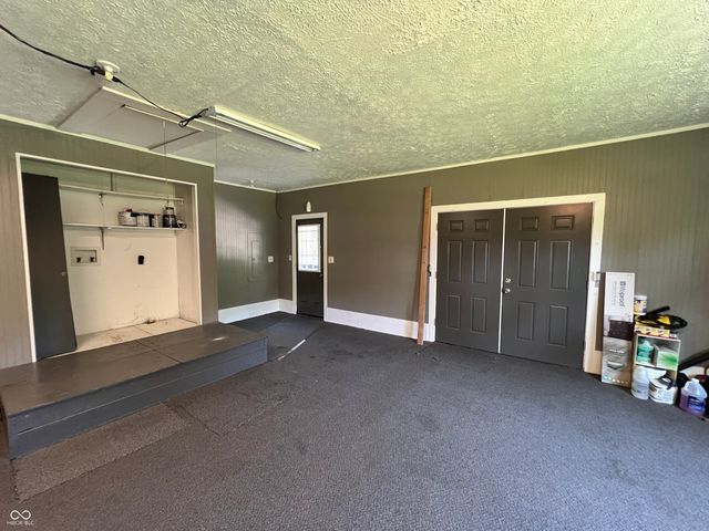 6238 E Southport Road, Indianapolis, IN 46237