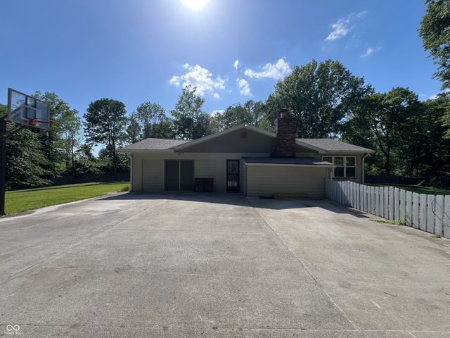 6238 E Southport Road, Indianapolis, IN 46237