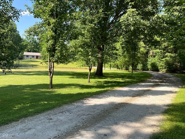 6238 E Southport Road, Indianapolis, IN 46237