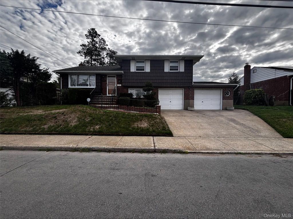 120 Osborne Road, West Hempstead, NY 11552 — photo 4