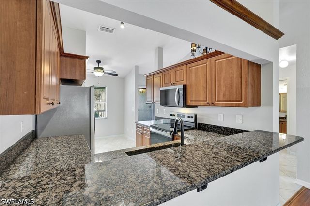 120 Pebble Shores DR 205, Naples, FL 34110