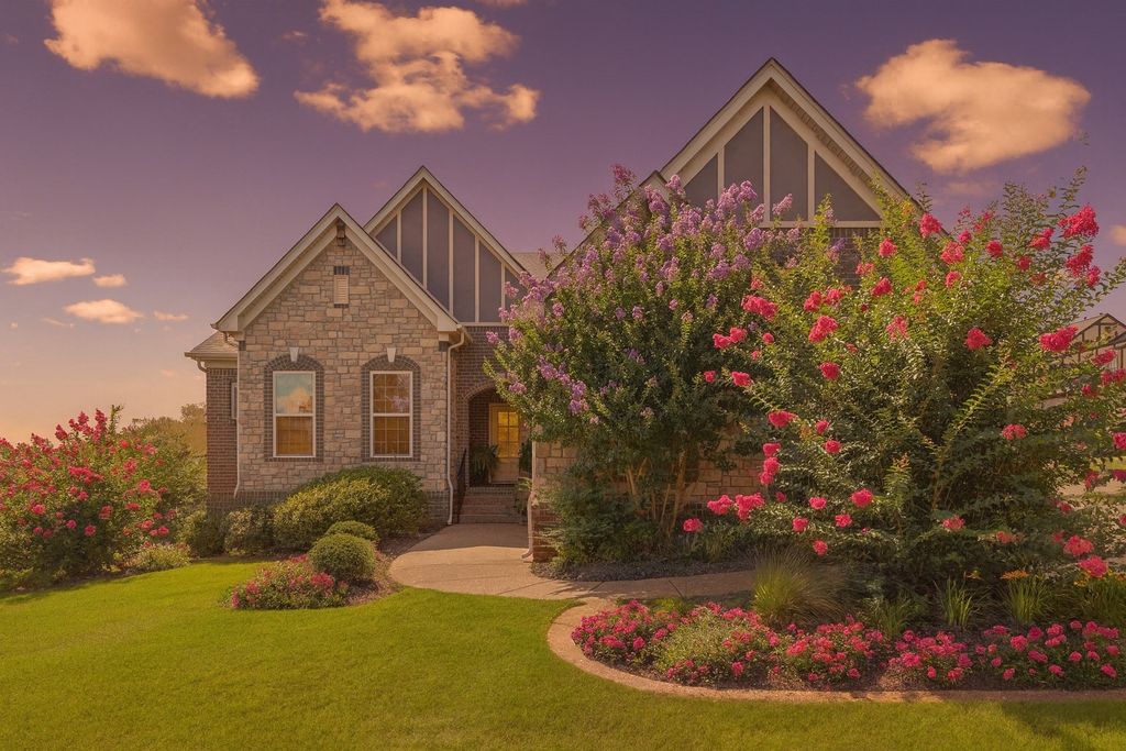 417 Sweet Fern Dr, Nolensville, TN 37135