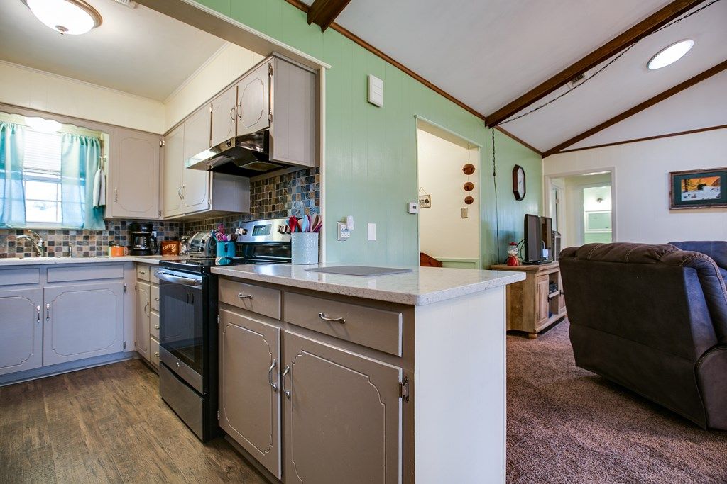 Image 11 of property listing at 242 Amistad Rd, San Angelo, TX 76901