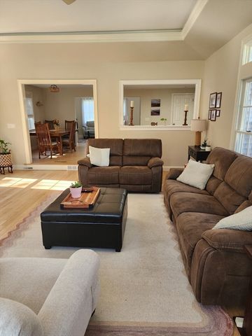 66 Bog River Bnd, Mashpee, MA 02649