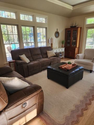 66 Bog River Bnd, Mashpee, MA 02649