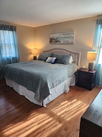 66 Bog River Bnd, Mashpee, MA 02649