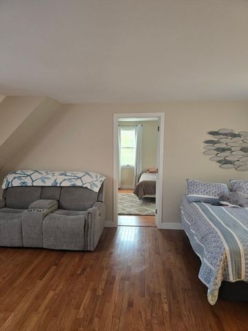 66 Bog River Bnd, Mashpee, MA 02649