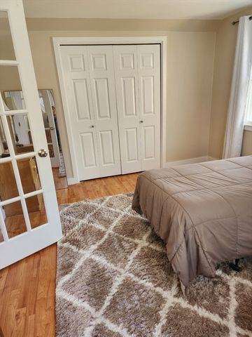 66 Bog River Bnd, Mashpee, MA 02649