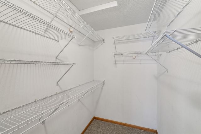 1400 S 52nd Street 13, West Des Moines, IA 50265