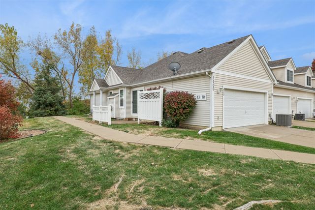 1400 S 52nd Street 13, West Des Moines, IA 50265