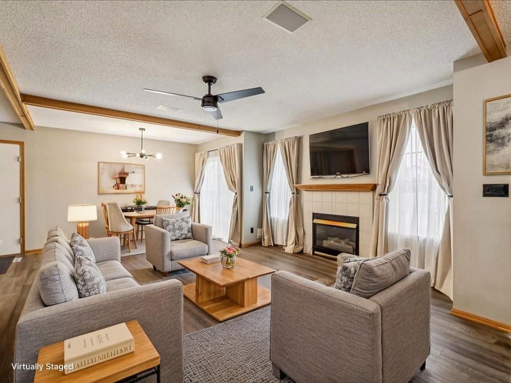 1400 S 52nd Street 13, West Des Moines, IA 50265