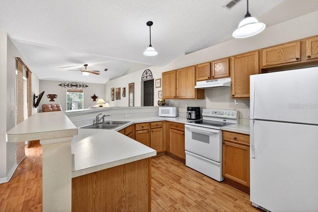 51 LONGFELLOW DRIVE, Palm Coast, FL 32137