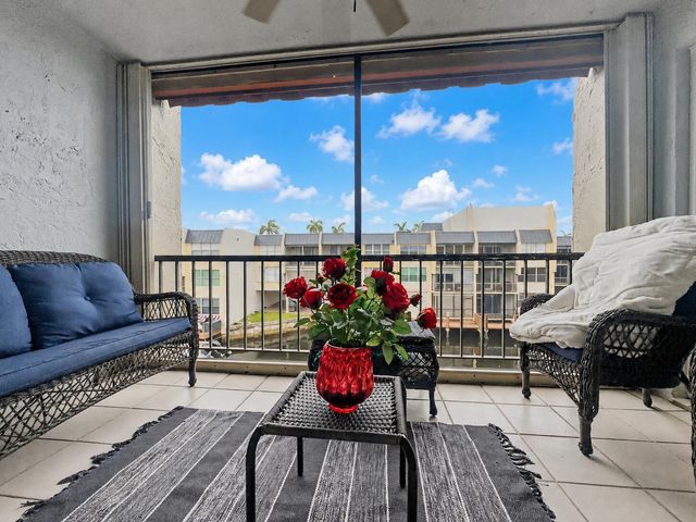 777 S Federal Highway D302, Pompano Beach, FL 33062