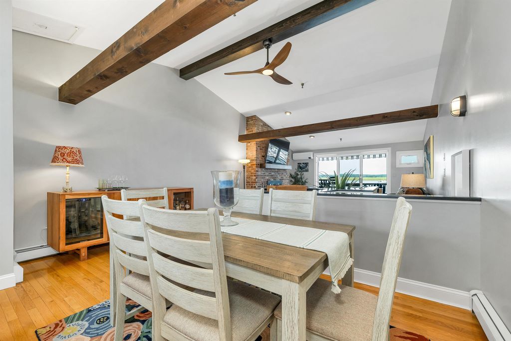 Image 13 of property listing at 20 Harris Ave Unit 10, Hampton, NH 03842