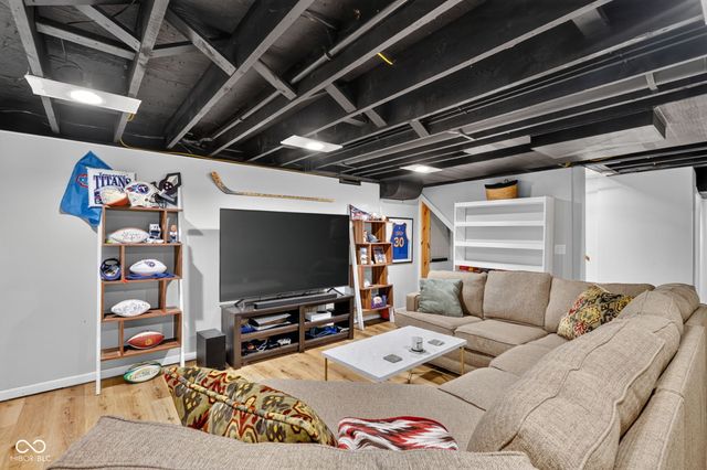 7420 Jewel Lane, Indianapolis, IN 46250
