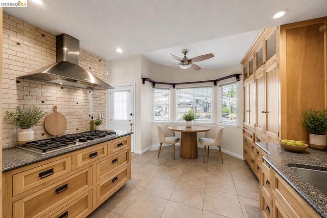 1733 Pine Ct, Oakley, CA 94561