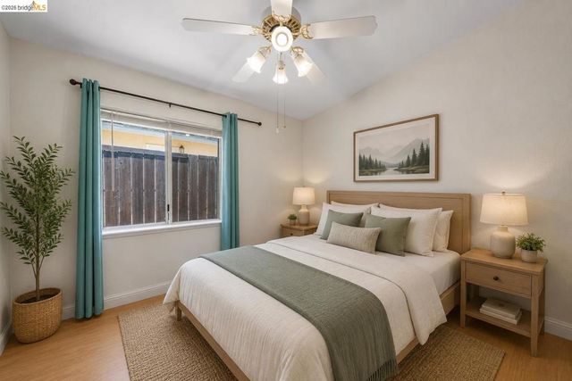 1733 Pine Ct, Oakley, CA 94561