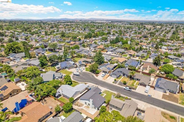 1733 Pine Ct, Oakley, CA 94561