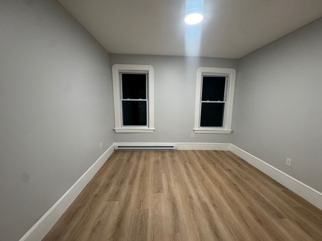 16 Ashton Street 1, Worcester, MA 01605