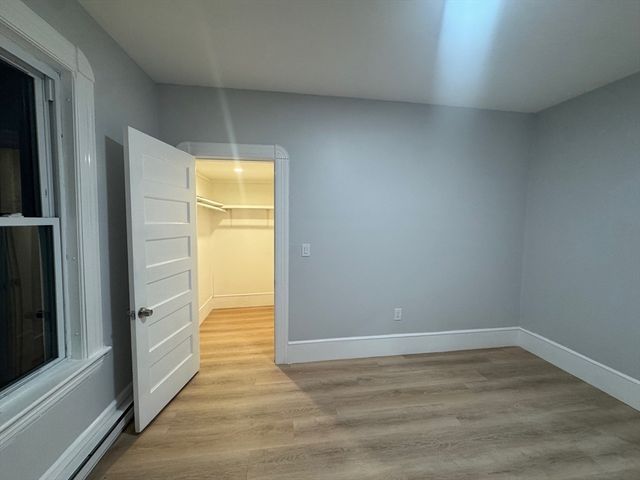 16 Ashton Street 1, Worcester, MA 01605