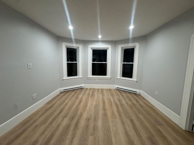 16 Ashton Street 1, Worcester, MA 01605