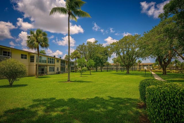 550 NW 78th Terrace 107, Margate, FL 33063