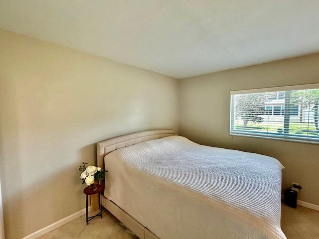 550 NW 78th Terrace 107, Margate, FL 33063