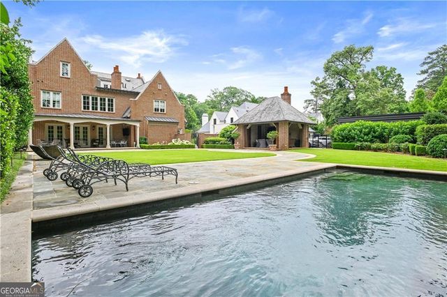 369 Pine Tree Drive NE, Atlanta, GA 30305