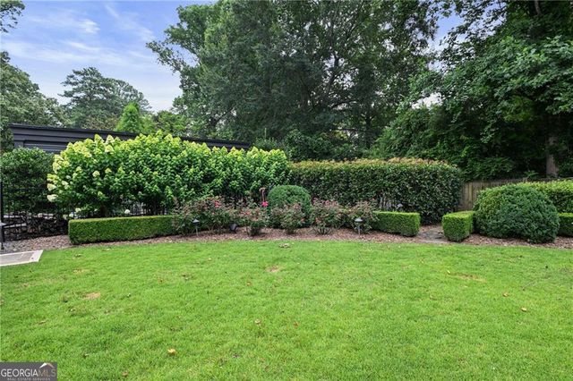369 Pine Tree Drive NE, Atlanta, GA 30305