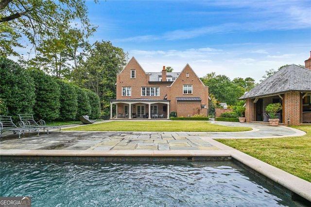 369 Pine Tree Drive NE, Atlanta, GA 30305